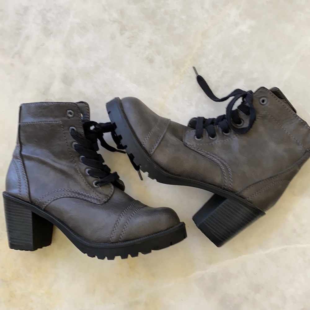 ETC! Black/Gray Moto Boots, 7/8